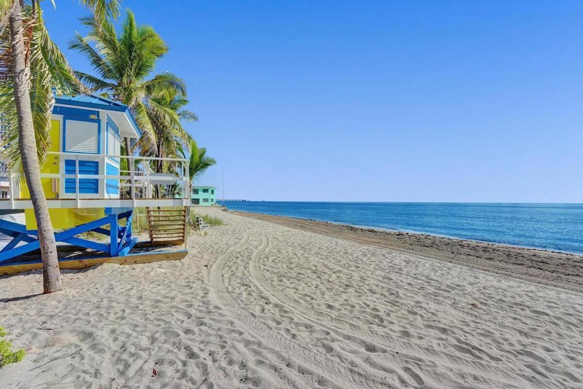 Waves On Desoto Rental Unit With Pool Hollywood Extérieur photo