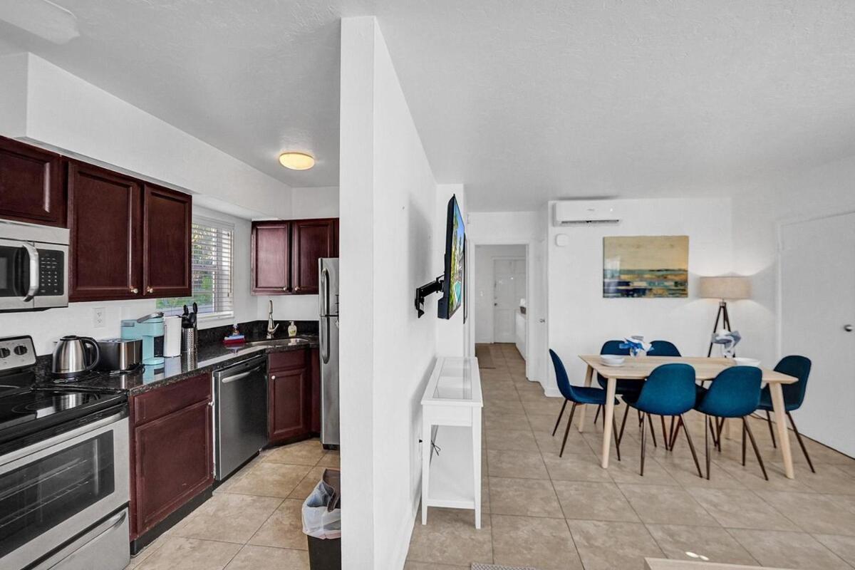Waves On Desoto Rental Unit With Pool Hollywood Extérieur photo