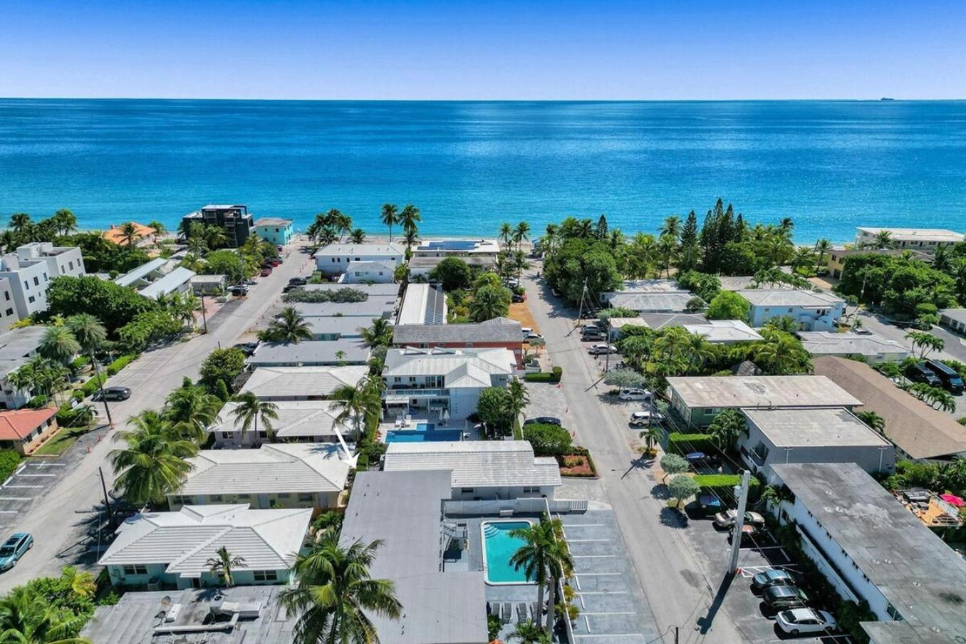 Waves On Desoto Rental Unit With Pool Hollywood Extérieur photo