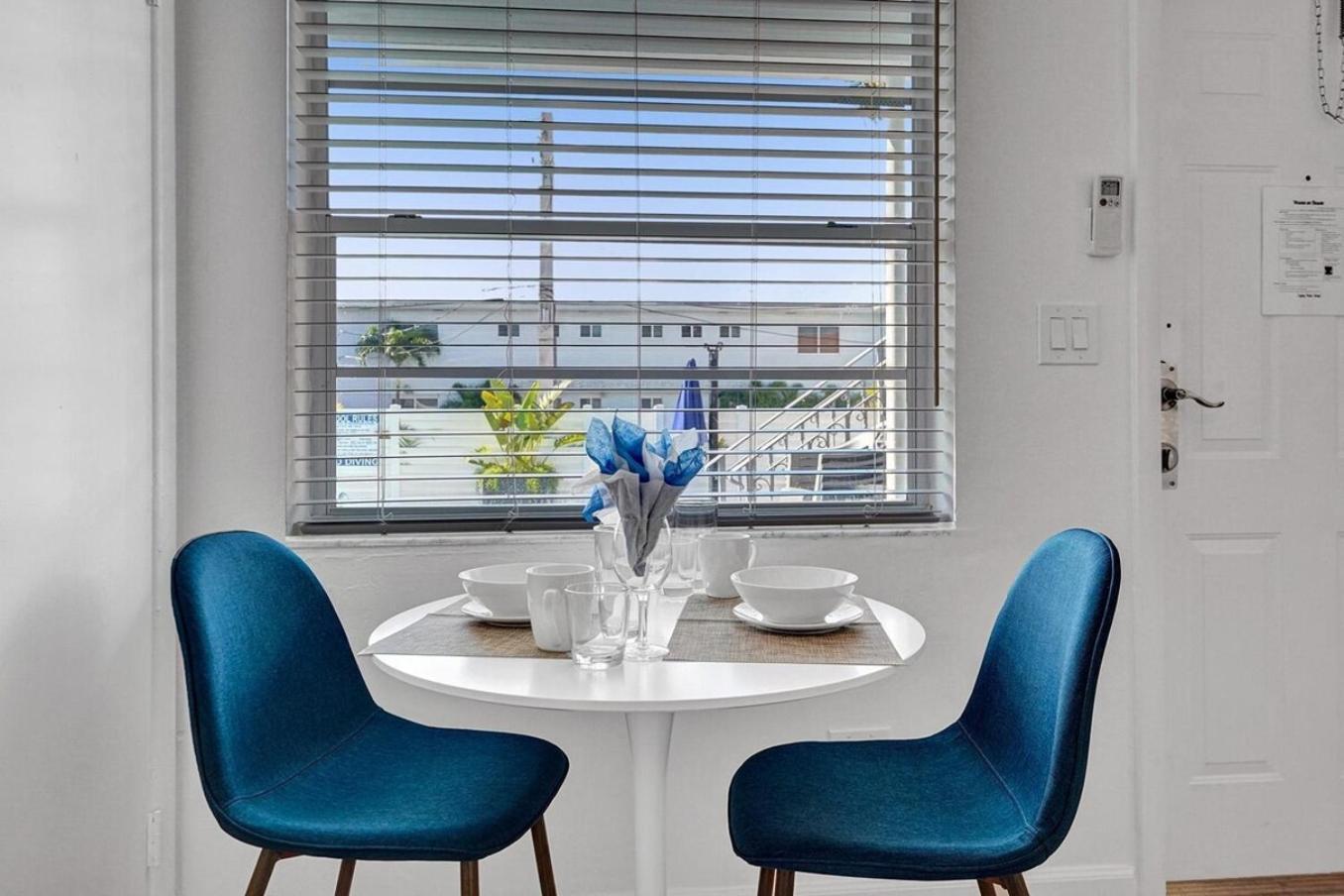 Waves On Desoto Rental Unit With Pool Hollywood Extérieur photo