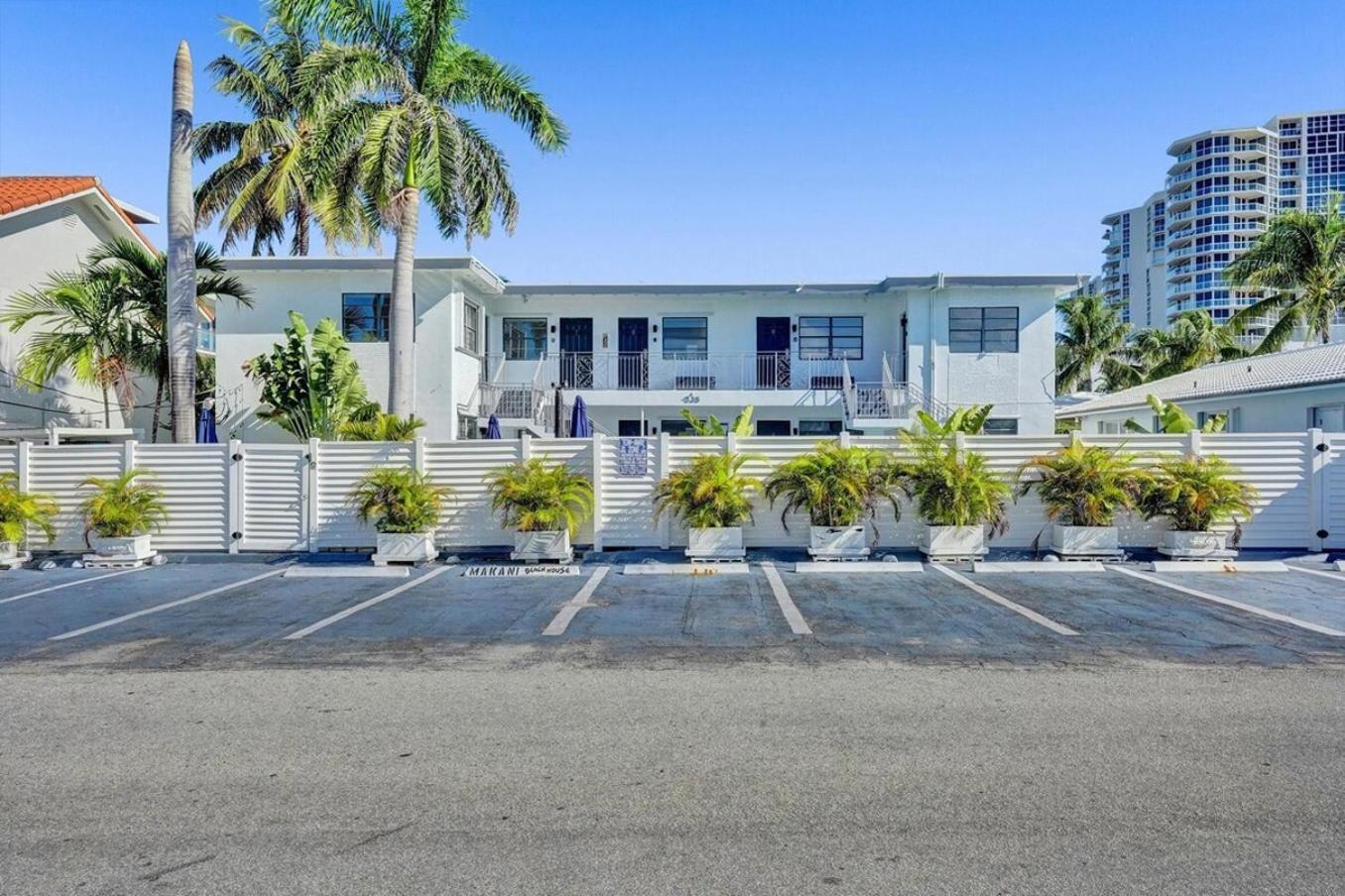 Waves On Desoto Rental Unit With Pool Hollywood Extérieur photo